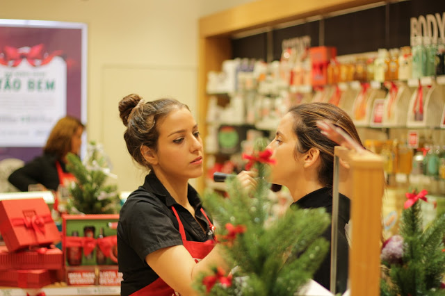 Demonstração de produto + The Body Shop + Fresh Nude Foudation + Shade Drops Adjusting Drops + As viagens dos Vs + Novidades + Dicas de Beleza + Review