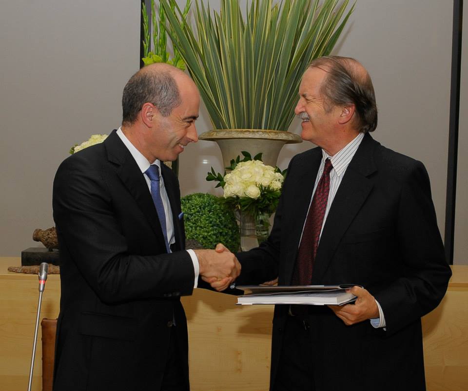 10687106_1484314175175926_4125958352594770025_n.jp