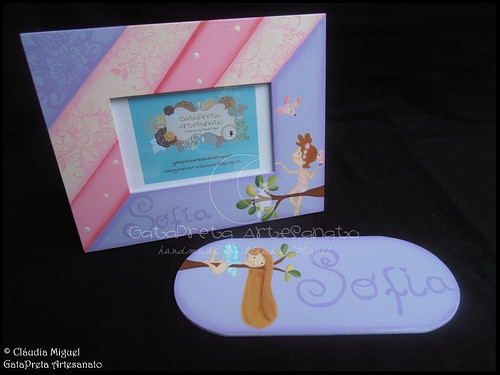 Fraldário, cesta, caixa cúbica, moldura e placa de porta 