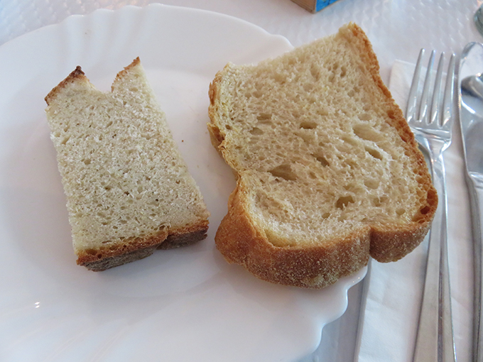 pão de milho e pão caseiro