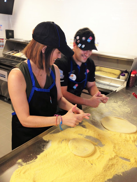 Domino's Pizza + pizza take away + pizza + restaurantes + domino's pizza portugal + cozinhar + refeições + aprender a fazer pizza