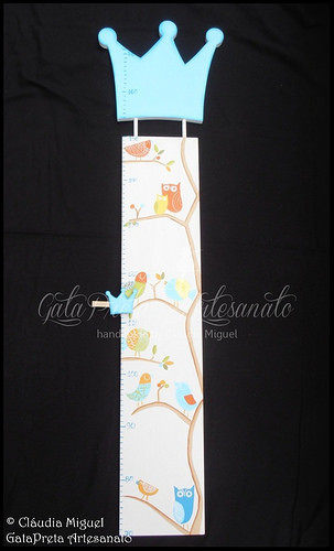 Fraldário, régua crescimento, candeeiro, moldura e placa porta 