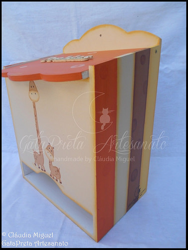 Fraldário, cesta, caixa para toalhitas e moldura 