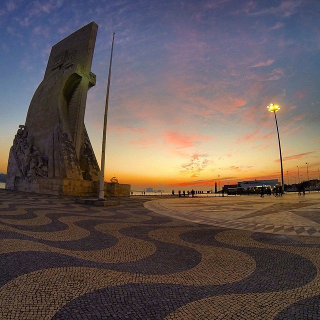 Padrão dos Descobrimentos -Lisboa.jpg
