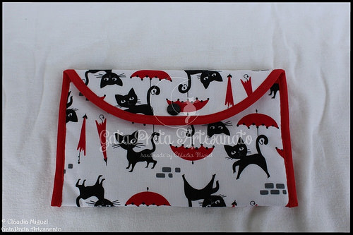 Nécessaire e bolsa documentos de bebé 