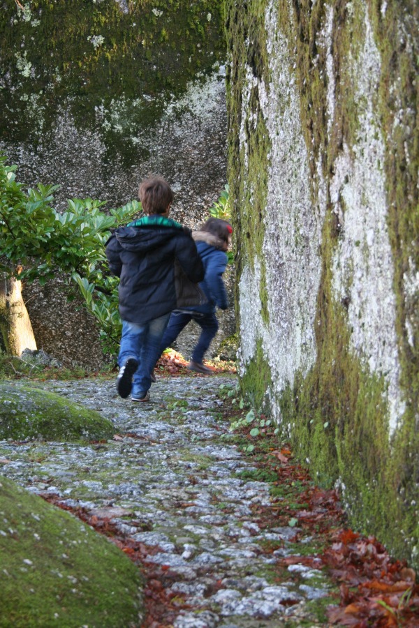 Guimaraes02 by HContadas