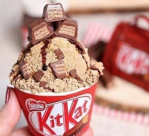 adoro 4.jpg adoro 4.jpg