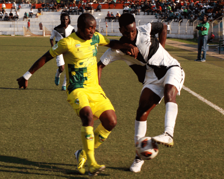 ferroviario da beira assalta.gif