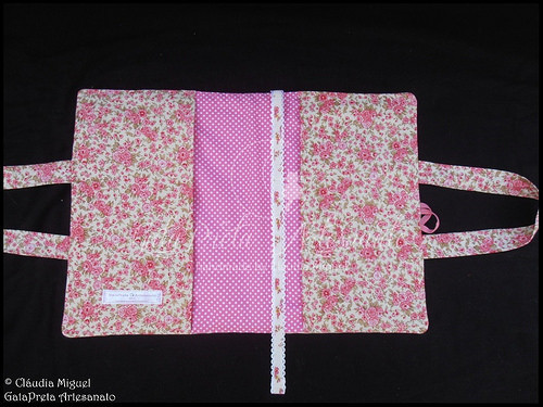 Capa de livros com pega 