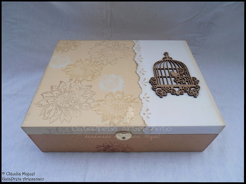 Caixa para 12 relógios, caixa de bijuteria e moldura 