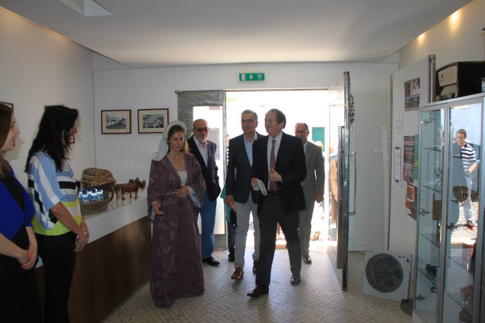 11209383_1004363019573893_5795184313003392635_n.jp