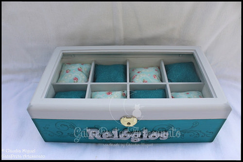 Caixa para 8 relógios 