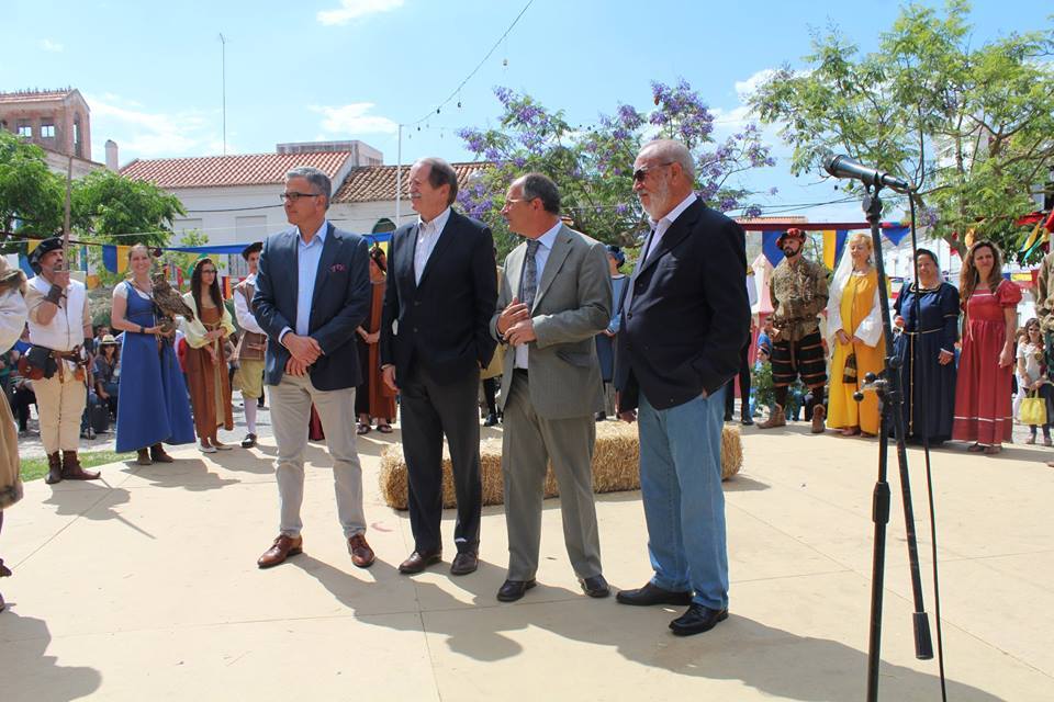 11351414_1004365722906956_5446048538322546877_n.jp