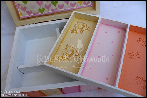 Caixa de maquilhagem 