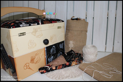 Caixa de costura mega-large 