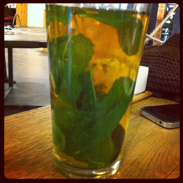 Bruxelas + locais para visitar em Bruxleas + Marolles + Ascenseur des Marolles + domingos em Bruxelas + o que fazer em bruxelas