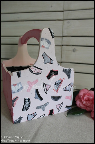 Caixa para vernizes e manicure 