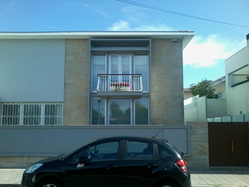 Casa Espinho com flores de época