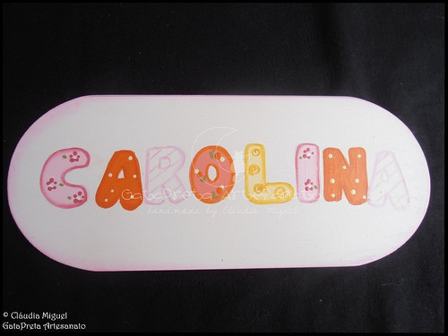 Fraldário, caixa de recordações de bebé e placa de porta 