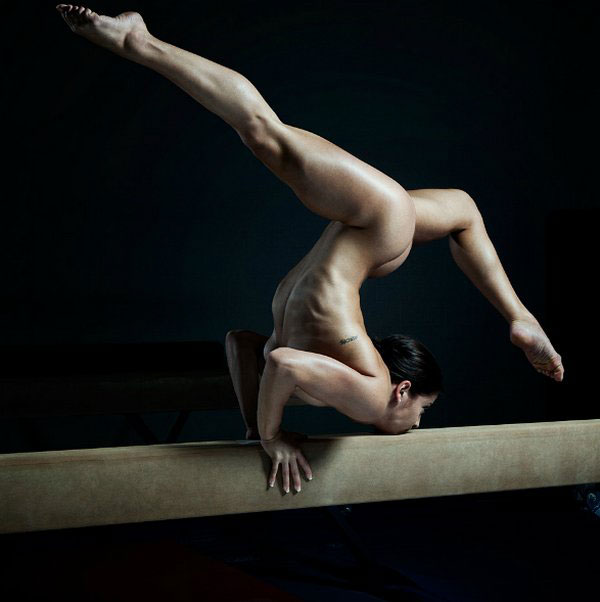 alicia sacramone atletas nuas