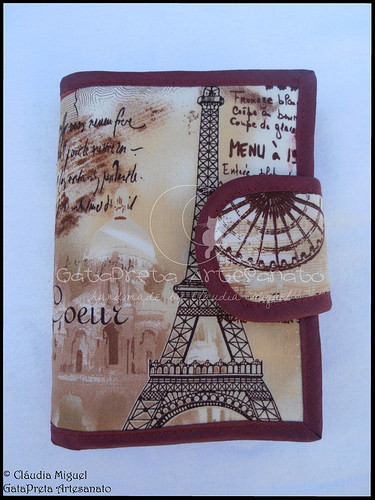 Carteira para 25 cartões, notas e moedas 