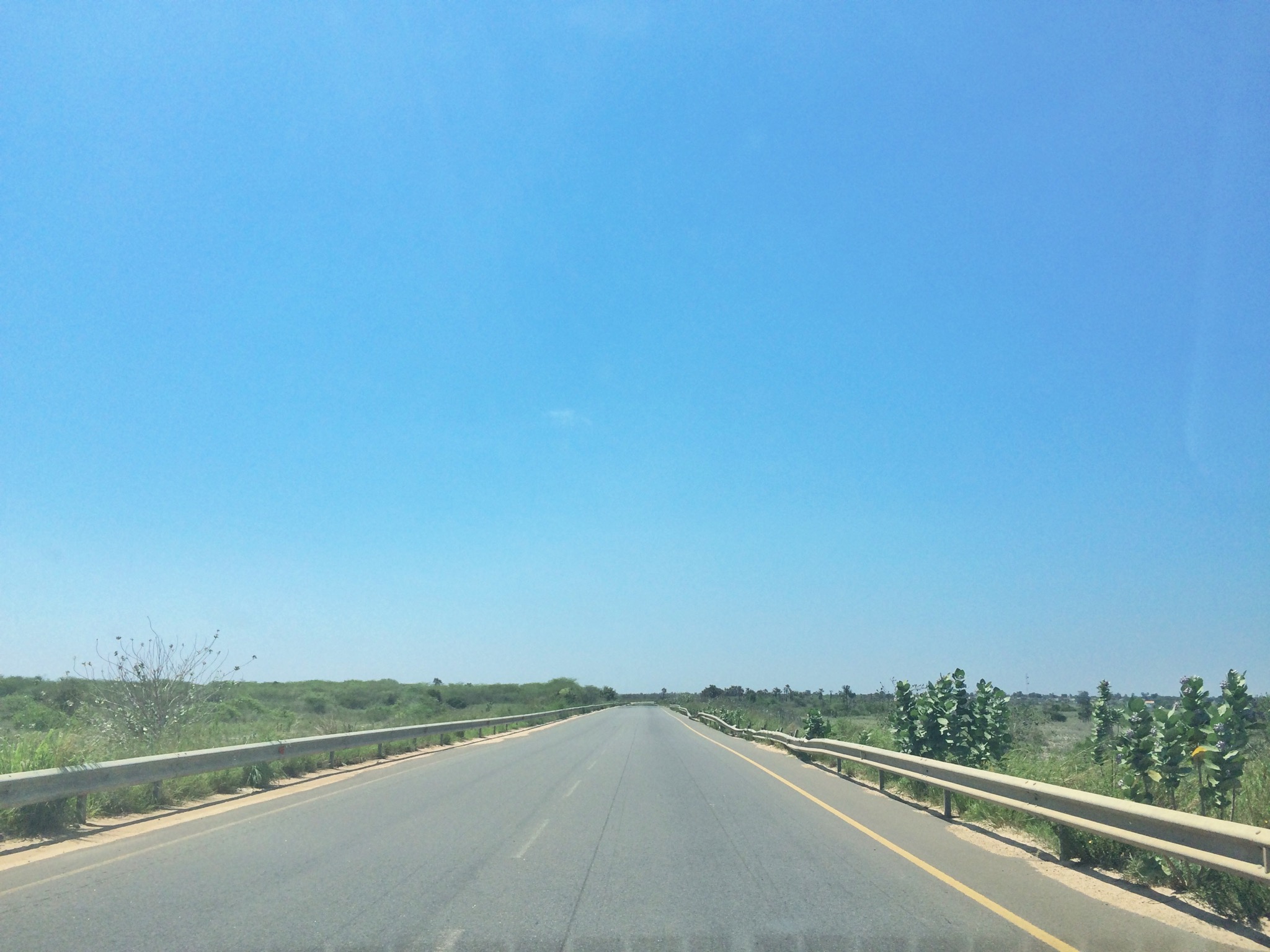 &copy; Luanda Nightlife