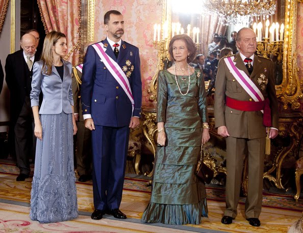Spanish+Royals+Celebrate+New+Year+Military+kPqfTR_
