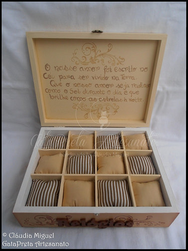 Caixa para 12 relógios 