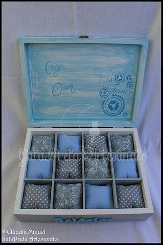 Caixa para 12 relógios 