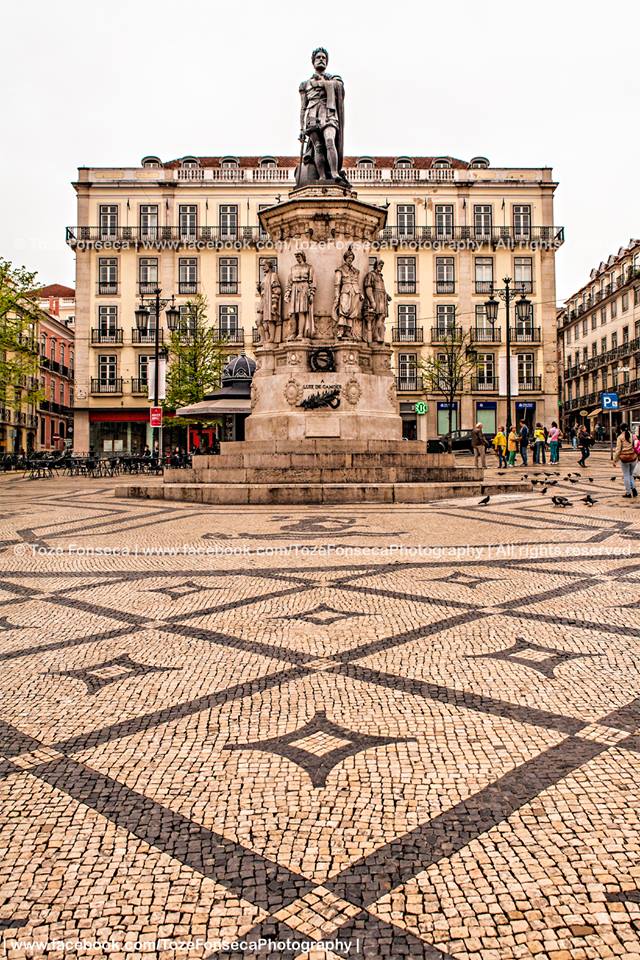 Praça Luís Vaz de Camões, Lisboa - Portugal.jpg