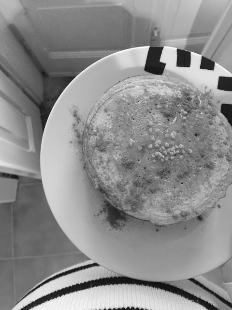 panquecas + lanche + tardes em casa + família + maternidade