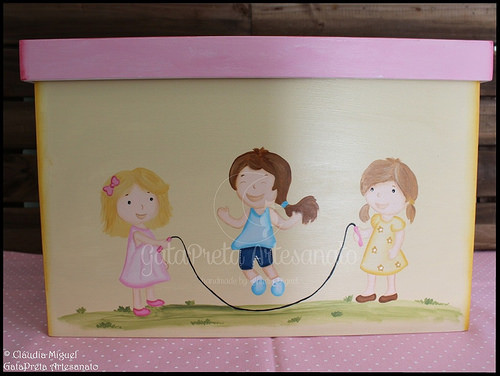 Caixa de arrumação de dossiers e brinquedos 