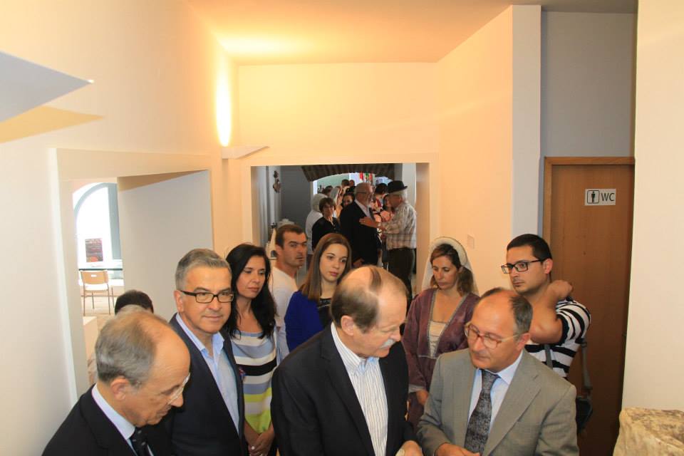 10403614_1004363406240521_1268137886487971282_n.jp