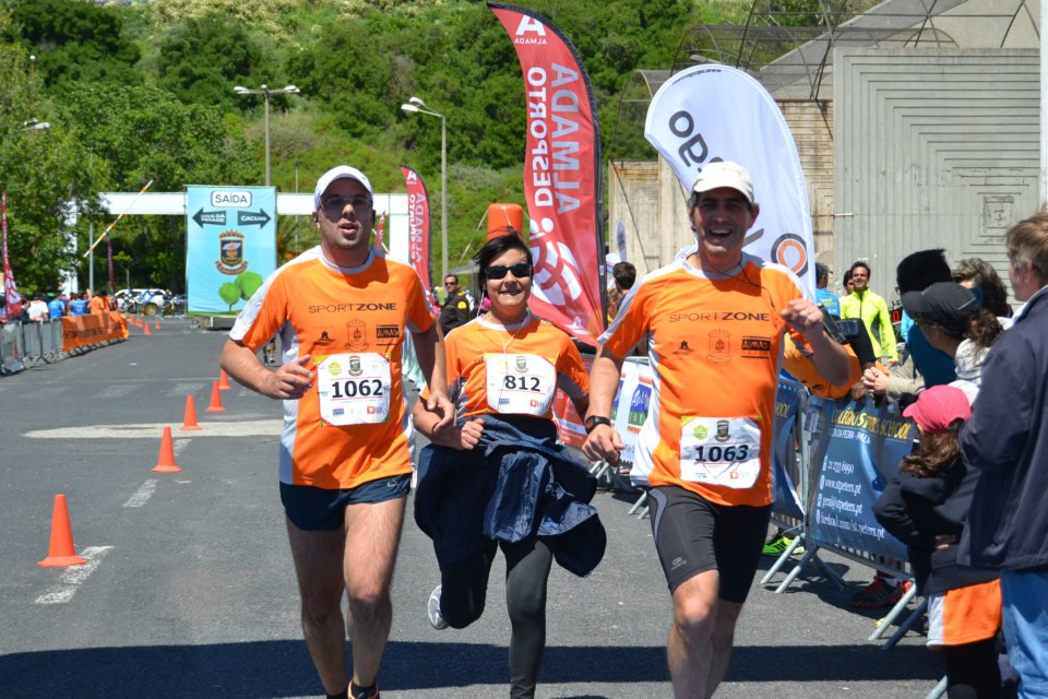 262530_136735596514163_1743290573_n