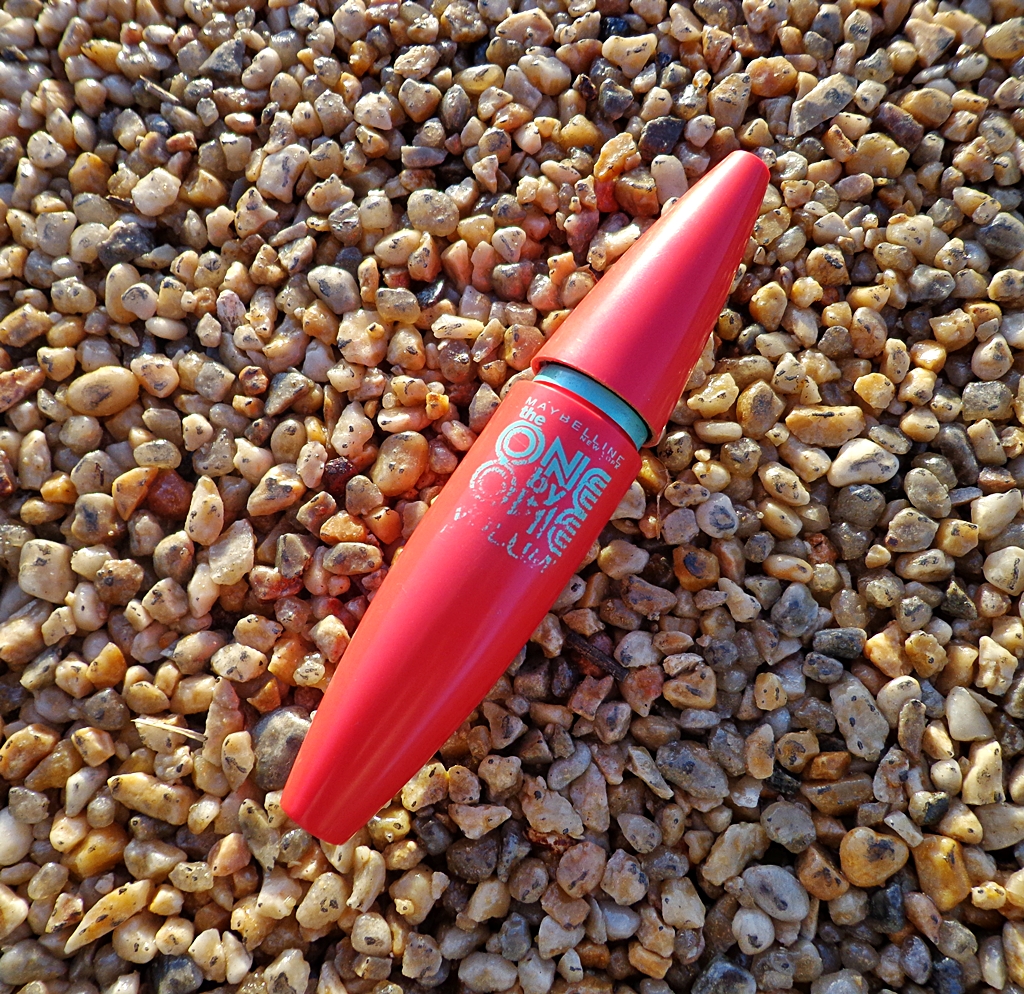 Maybelline Volum' Express One by One - Fapex.pt