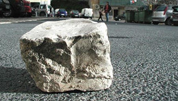 Pedra de calçada (in Sportmeter 98)
